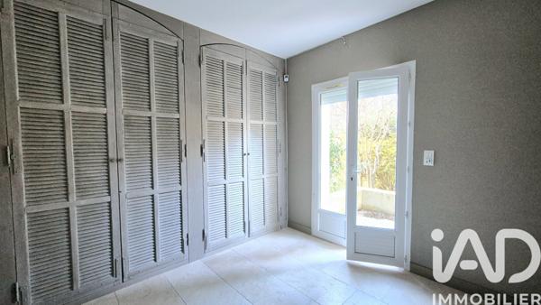 Maison à vendre 7 pièces 218 m² L'Isle-sur-la-Sorgue