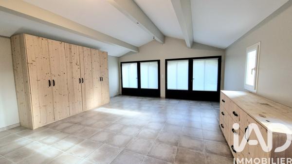 Maison à vendre 7 pièces 218 m² L'Isle-sur-la-Sorgue