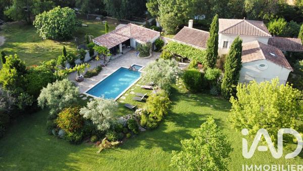 Maison à vendre 7 pièces 218 m² L'Isle-sur-la-Sorgue