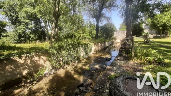 Maison à vendre 7 pièces 218 m² L'Isle-sur-la-Sorgue