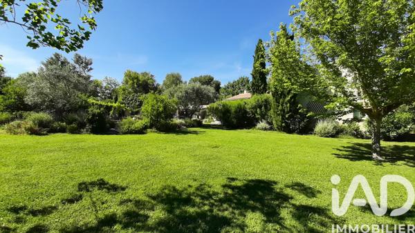 Maison à vendre 7 pièces 218 m² L'Isle-sur-la-Sorgue