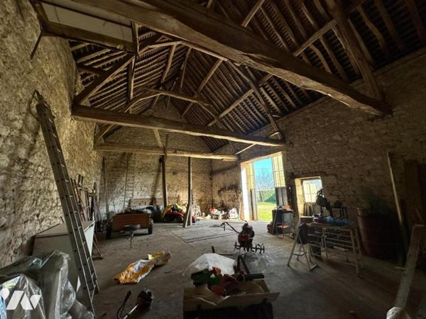 Corps de Ferme avec truffière. Proche Sainte Maure de Touraine