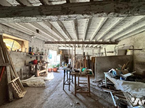 Corps de Ferme avec truffière. Proche Sainte Maure de Touraine