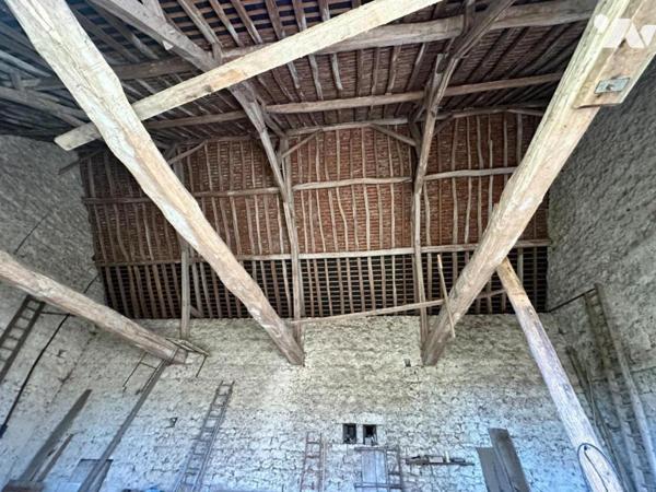 Corps de Ferme avec truffière. Proche Sainte Maure de Touraine