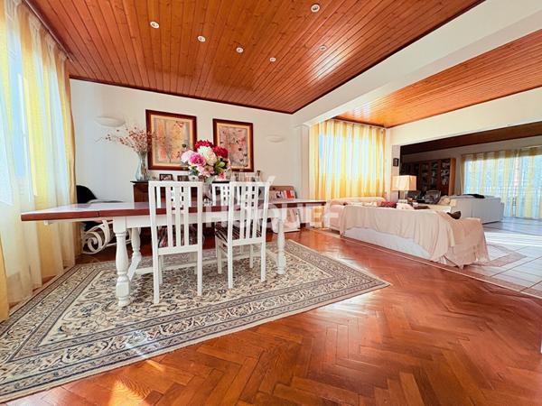 MAISON FAMILIALE PARFAIT ÉTAT avec dépendance 160m2