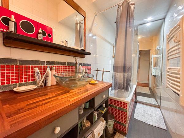 Appartement Angers 4 pièces, place du lycée, hyper centre, 2 chambres, charme de l'ancien