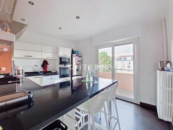 Appartement de 133 m2 avec terrasses et garages