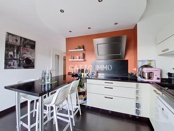 Appartement de 133 m2 avec terrasses et garages