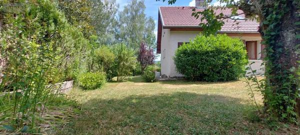 Achat - Maison Franois 25770 6 pièces 140 m 2 1099 m 2