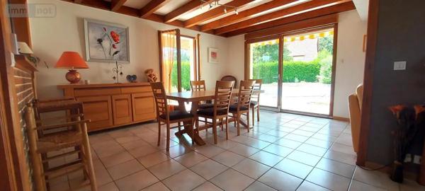 Achat - Maison Franois 25770 6 pièces 140 m 2 1099 m 2
