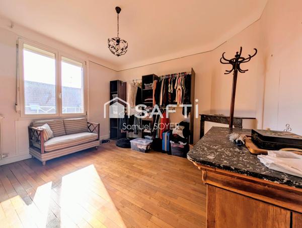 GRANDE MAISON 4 CHAMBRES AVEC GARAGE ET DEPENDANCE