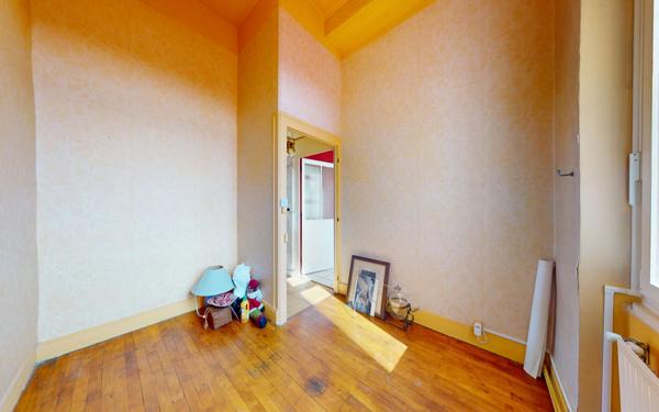 Appartement à vendre    2 pièces • 66,71 m2 Lyon 4