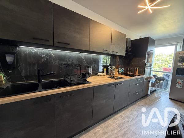 Appartement à vendre 3 pièces 67 m² Vaux-le-Pénil