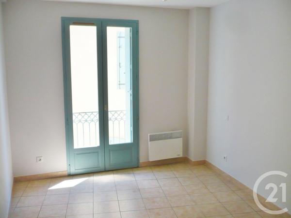 Immeuble à vendre  218 m2 MONTAGNAC - 34