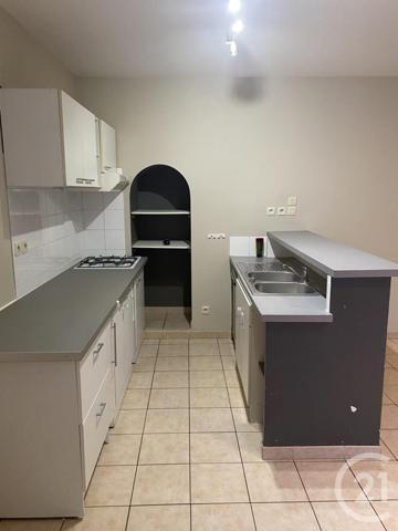 Immeuble à vendre  218 m2 MONTAGNAC - 34