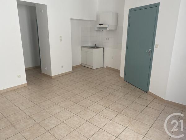 Immeuble à vendre  218 m2 MONTAGNAC - 34