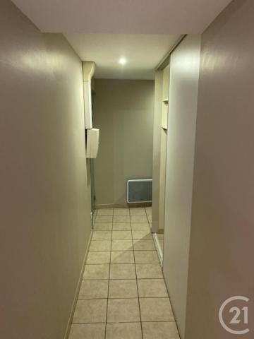 Immeuble à vendre  218 m2 MONTAGNAC - 34