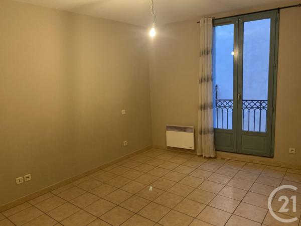 Immeuble à vendre  218 m2 MONTAGNAC - 34