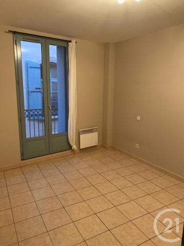 Immeuble à vendre  218 m2 MONTAGNAC - 34