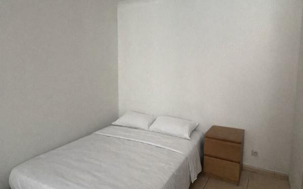 Appartement à louer    1 pièce • 15,50 m2 Nîmes