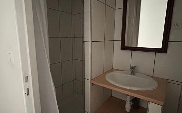 Appartement à louer    1 pièce • 15,50 m2 Nîmes