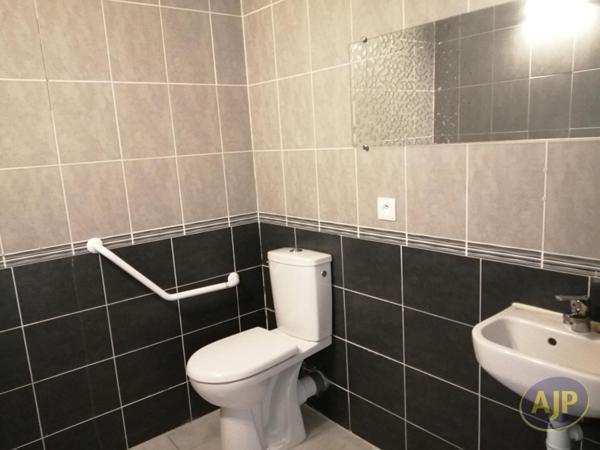 Saintes : 830 € - AJP Immobilier Saintes