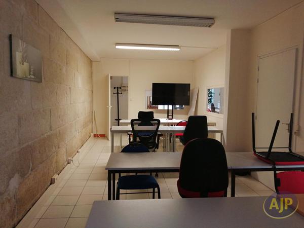 Saintes : 830 € - AJP Immobilier Saintes