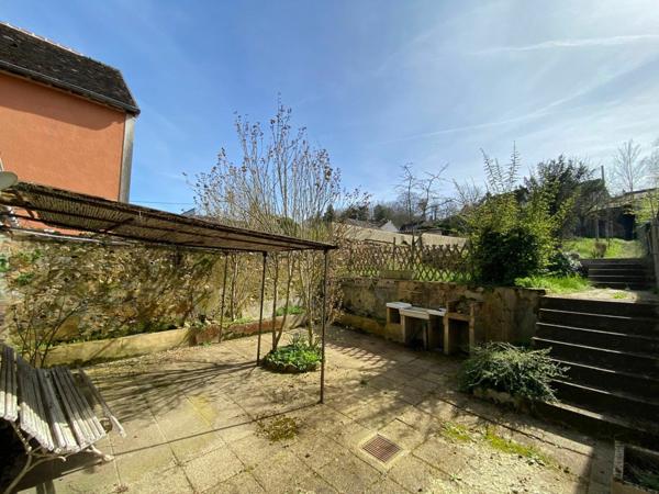 Maison à vendre    5 pièces •  Nogent-le-Rotrou