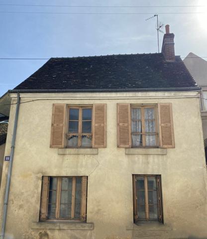 Maison à vendre    5 pièces •  Nogent-le-Rotrou
