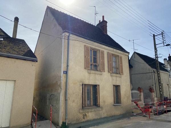 Maison à vendre    5 pièces •  Nogent-le-Rotrou