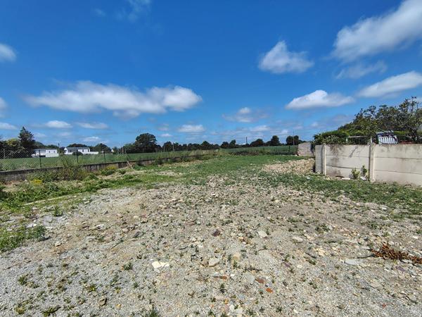 Terrain – 653 m² environ à Chantepie (ref : 40855)