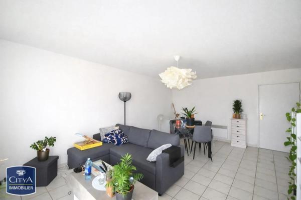 Appartement à louer 2 pièces 53.22m² Marmande (47200)