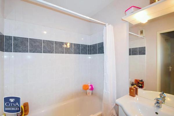 Appartement à louer 2 pièces 53.22m² Marmande (47200)