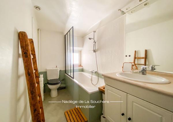 Fuveau (13710) Maison de village pleine de charme avec deux terrasses et suite parentale – Environ 80 m²