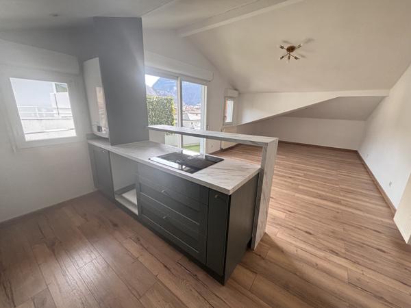 T2 + CAVE SECTEUR NOIRET