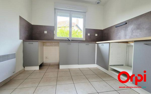 Maison à vendre    4 pièces •  Charmes