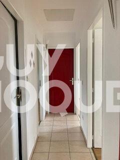 Maison à louer avec piscine à Lacadée