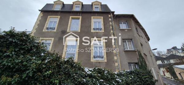 Immeuble de rapport, locations saisonnières, chambres d'hôtes, maison familiale, jardin, 3 garages.