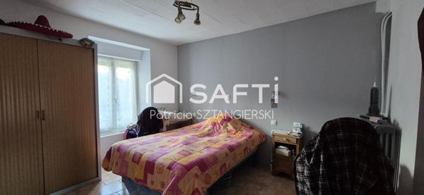 Immeuble de rapport, locations saisonnières, chambres d'hôtes, maison familiale, jardin, 3 garages.