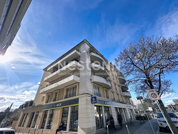 Garage box en sous sol Avenue Franklin Roosevelt - 69500 BRON