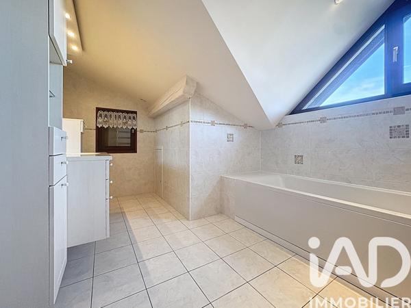 Maison à vendre 10 pièces 210,35 m² Annecy