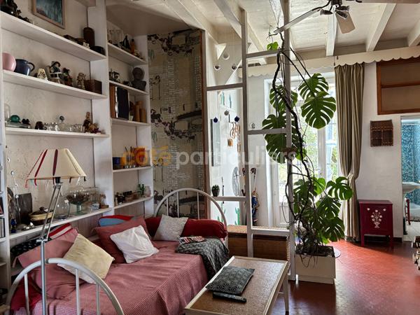 Vente
                Maison91,69 m² - 6 Pièces -
                    SOULAC SUR MER (33780)