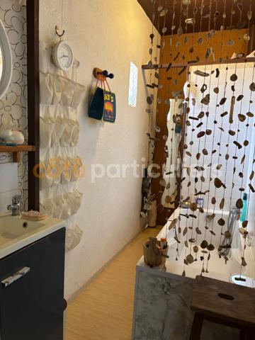 Vente
                Maison91,69 m² - 6 Pièces -
                    SOULAC SUR MER (33780)