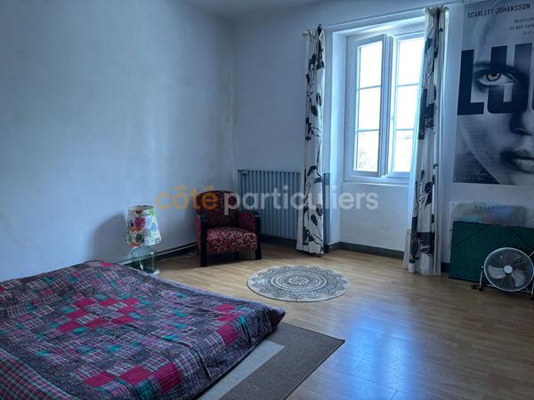 Vente
                Maison91,69 m² - 6 Pièces -
                    SOULAC SUR MER (33780)