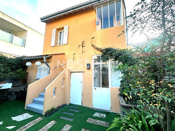 À vendre : Rare sur le marché Appartement 2 pièces à Saint-Raphaël en hyper centre ville au calme