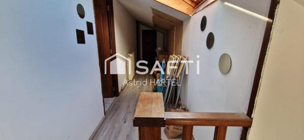 Belle Maison Semi-Mitoyenne de 210 m²