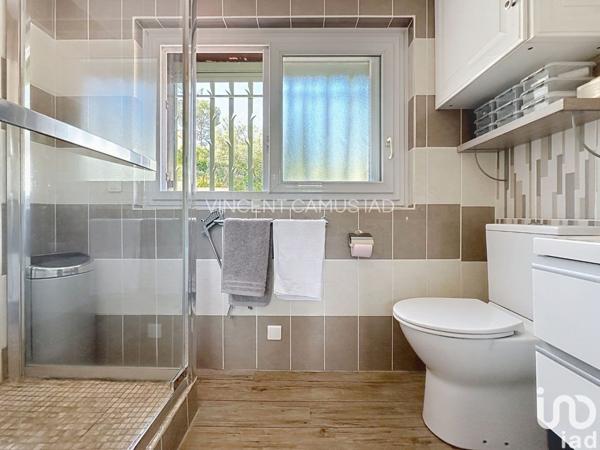 Maison à vendre 5 pièces 142 m² Sanary-sur-Mer