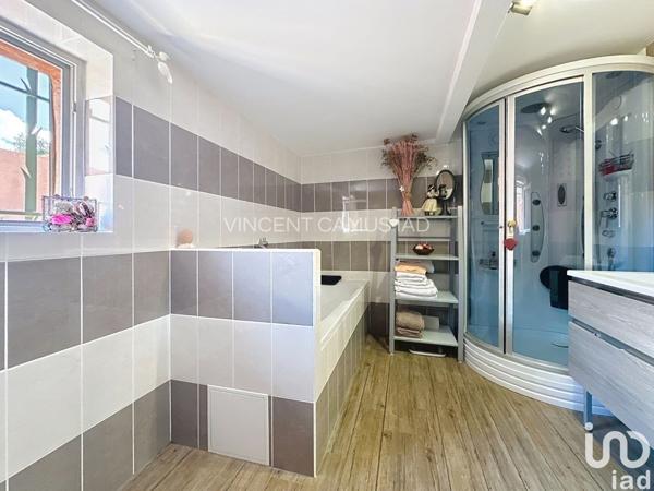 Maison à vendre 5 pièces 142 m² Sanary-sur-Mer