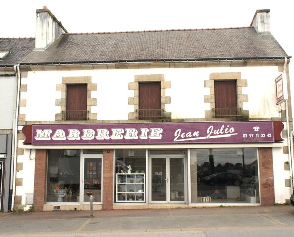 Local commercial et appartement