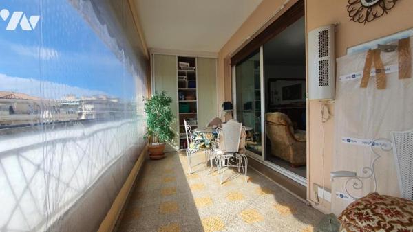 MENTON - DEUX PIÉCES CENTE-VILLE.